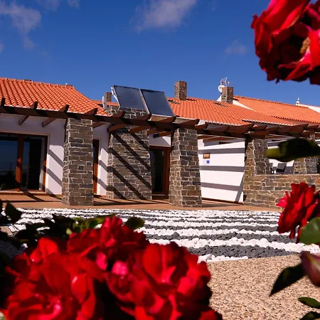 Falésias Da Arrifana Agroturismo *