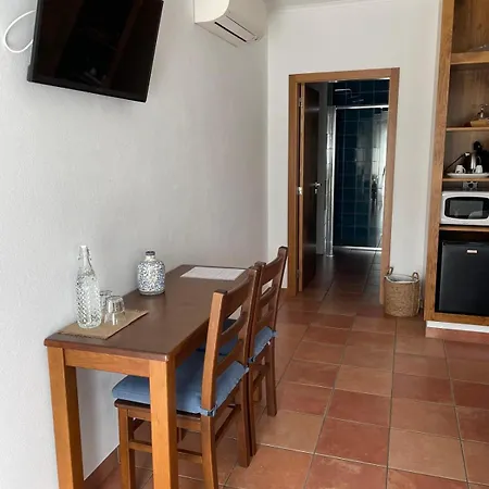Falésias Da Arrifana Séjour à la ferme